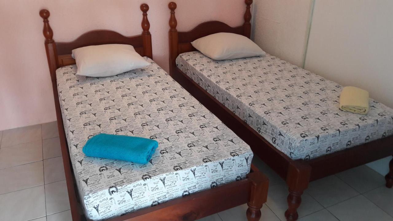 Meryem La Trinité Buitenkant foto